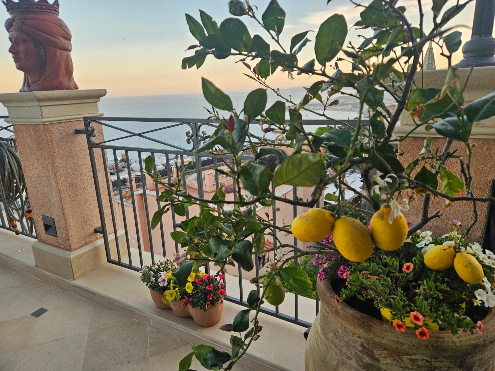타오르미나 Casa Turchetti B&B 외부 사진